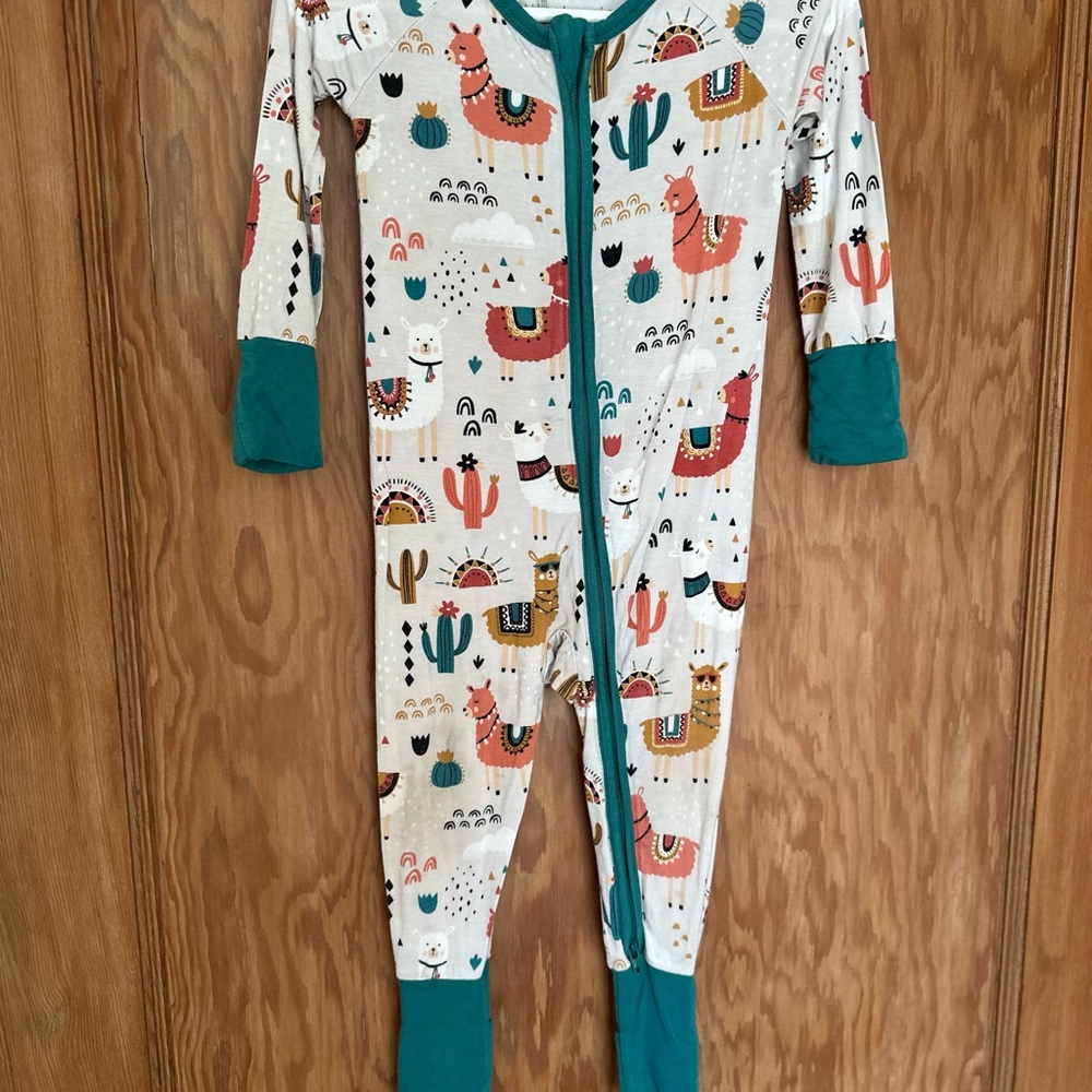 Kids Llama love Print One Piece - Multicolor - Picture 2 of 5